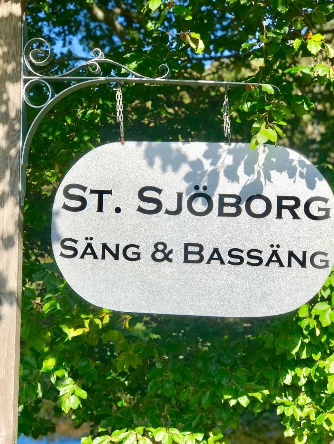 Bed and Breakfast Sjoeborg Saeng & Bassaeng Munka-Ljungby Zewnętrze zdjęcie